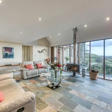 Дом отдыха 4 Bed In Broughton Mills 75286