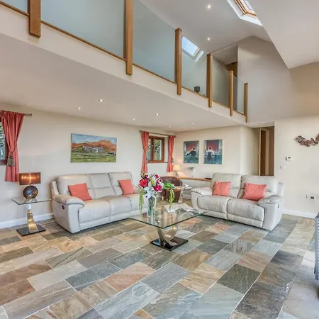 4 Bed In Broughton Mills 75286 Holiday home *