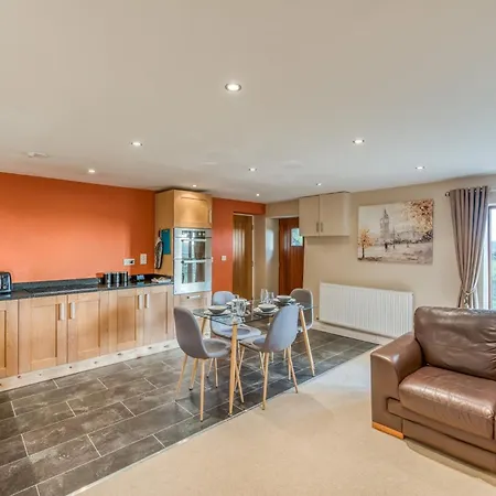 4 Bed In Broughton Mills 75286 * Seathwaite